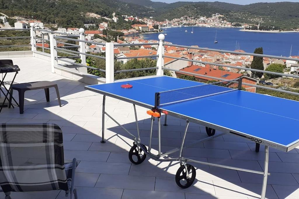 Vis - Luxury Holiday Villa With Swimming Pool エクステリア 写真